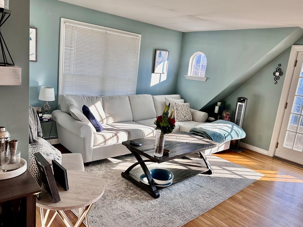 1 bed, 1 bath apartment for rent at 589 East 8th St Unit 3, South Boston — photo 2 of 16