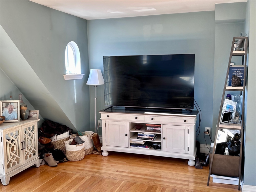 1 bed, 1 bath apartment for rent at 589 East 8th St Unit 3, South Boston — photo 3 of 16