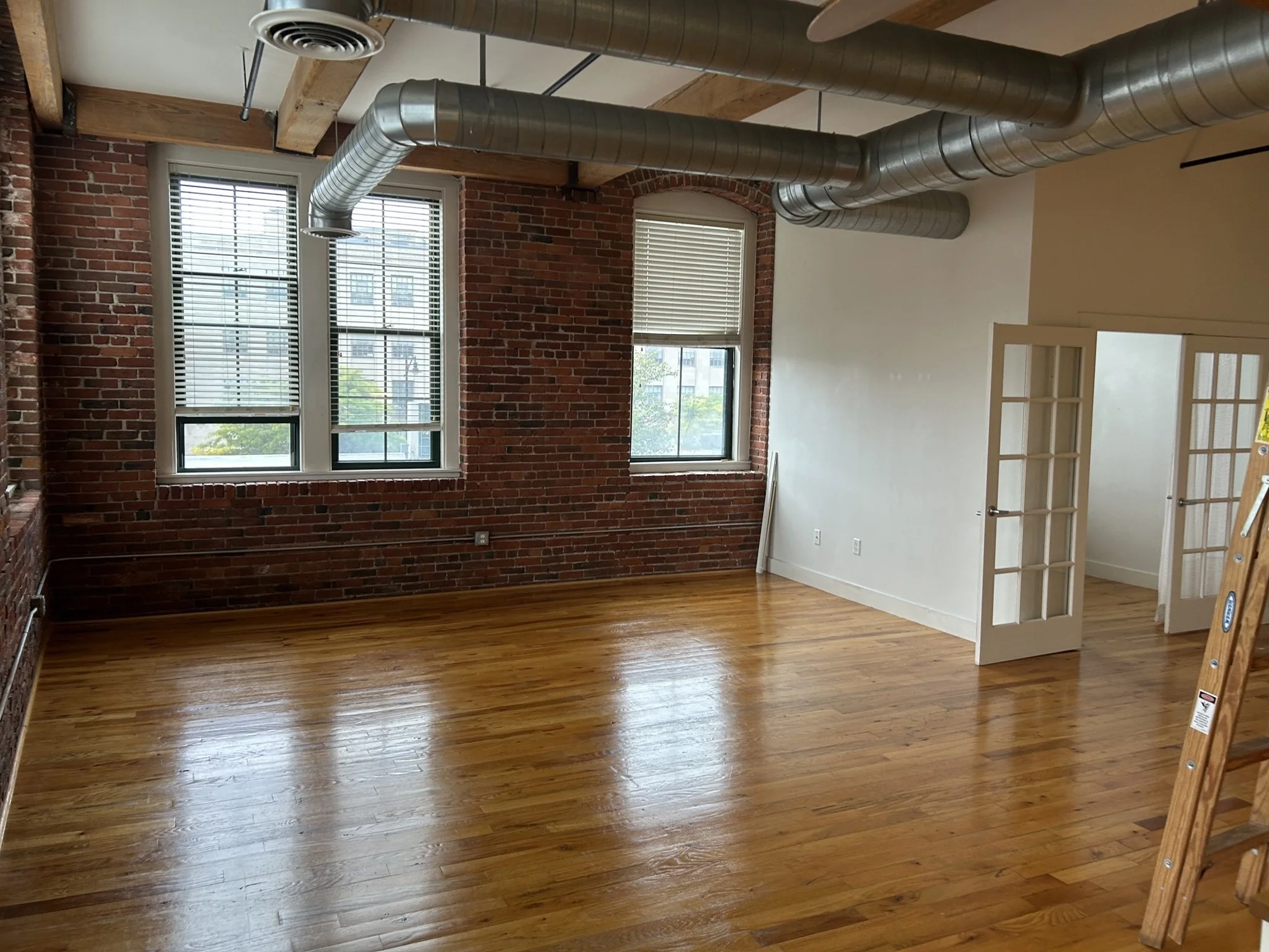 2 bed, 1 bath apartment for rent at 589 Essex St Unit 202, Lynn — photo 3 of 8