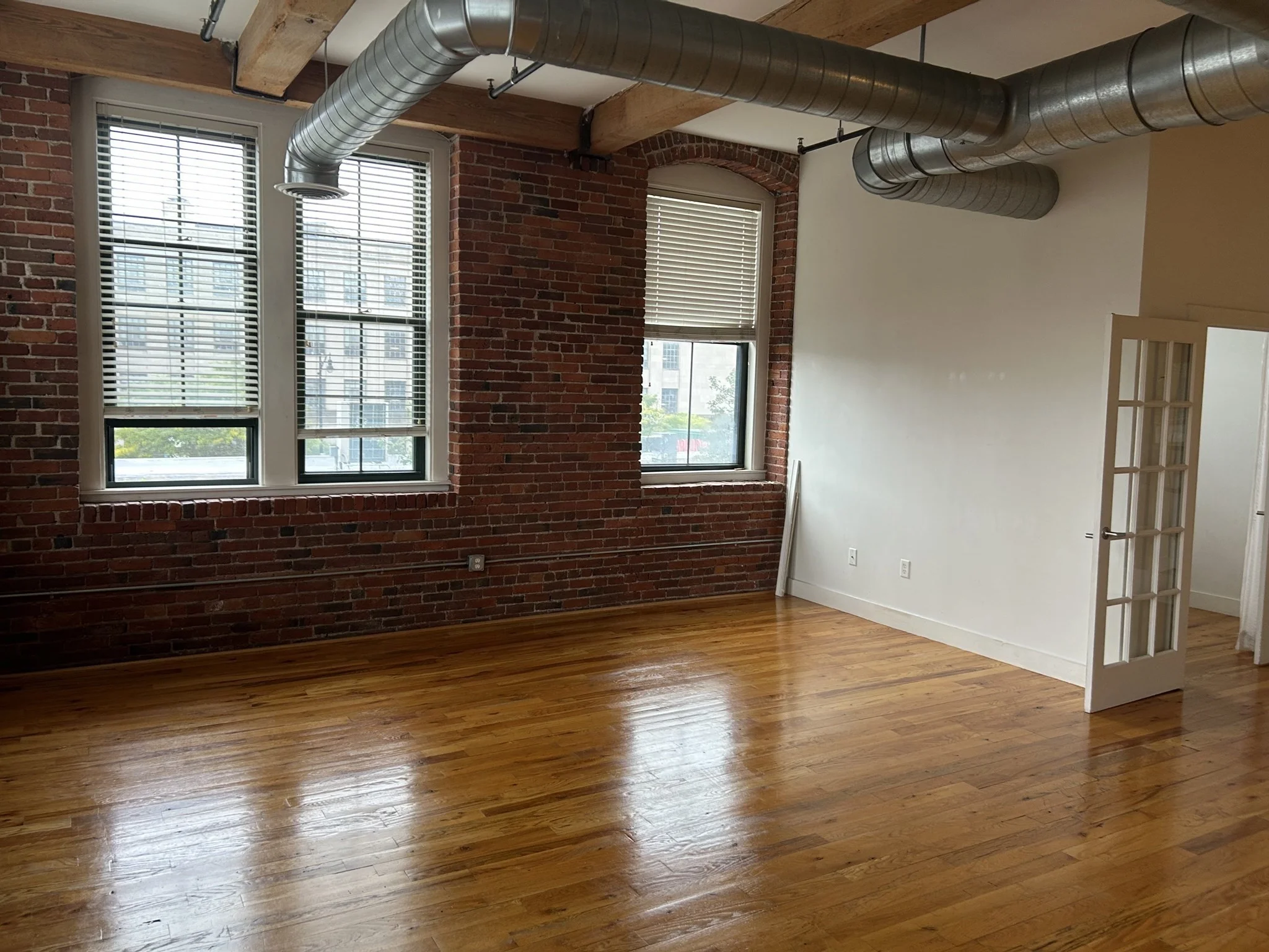 2 bed, 1 bath apartment for rent at 589 Essex St Unit 202, Lynn — photo 2 of 8