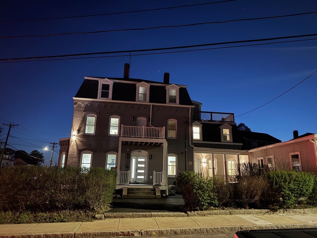 3 bed, 1 bath apartment for rent at 589 Haverhill St Unit 2, Lawrence — photo 10 of 12