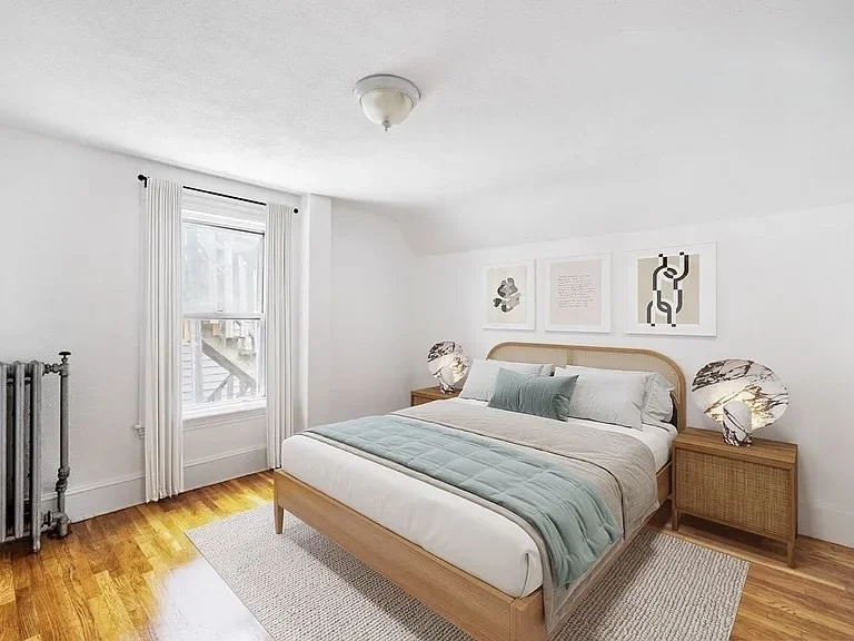 5 bed, 2 bath apartment for rent at 59 -61 Glenwood Unit 59, Magoun Square — photo 10 of 31