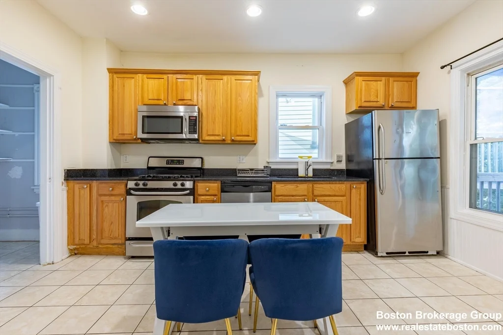 3 bed, 1 bath apartment for rent at 59-61 Hillside St Unit 2, Mission Hill — photo 1 of 16