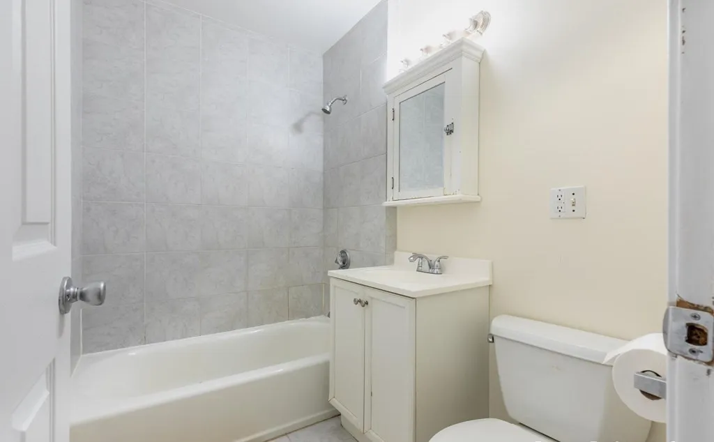 5 bed, 2 bath apartment for rent at 59-61 Hillside St Unit 3, Boston — photo 10 of 13