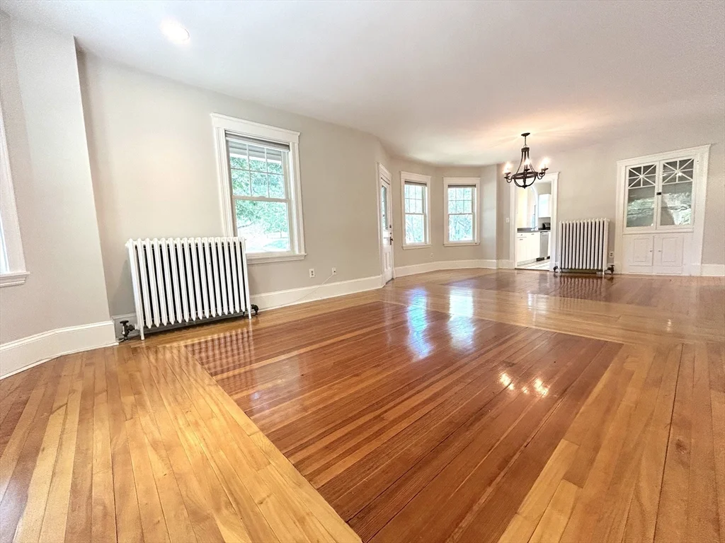 2 bed, 1 bath apartment for rent at 59 Ackers Ave Unit 1, Brookline — photo 5 of 10