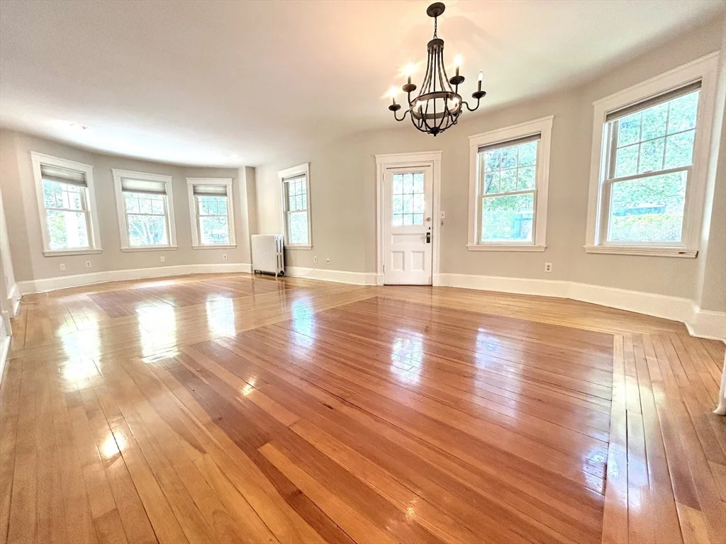 2 bed, 1 bath apartment for rent at 59 Ackers Ave Unit 1, Brookline — photo 3 of 10