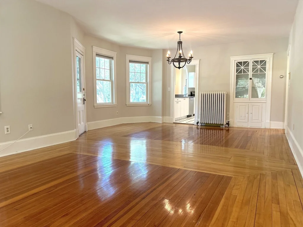 2 bed, 1 bath apartment for rent at 59 Ackers Ave Unit 1, Brookline — photo 4 of 10