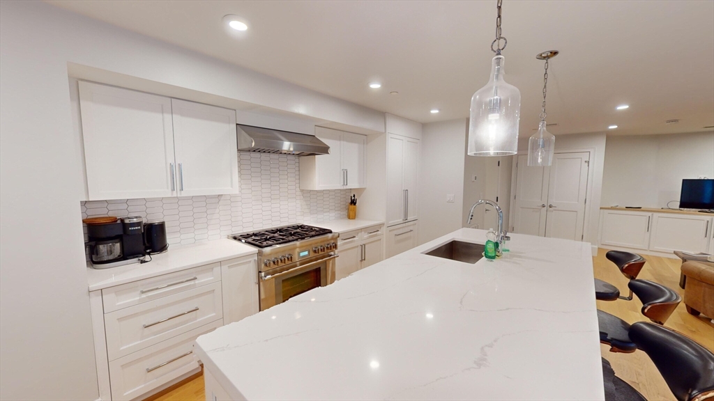 2 bed, 2.5 bath apartment for rent at 59 Addington Rd Unit 1, Aspinwall Hill — photo 2 of 20