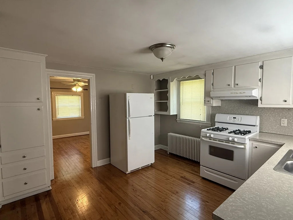 1 bed, 1 bath apartment for rent at 59 Anthony St Unit 1, Dartmouth — photo 6 of 12