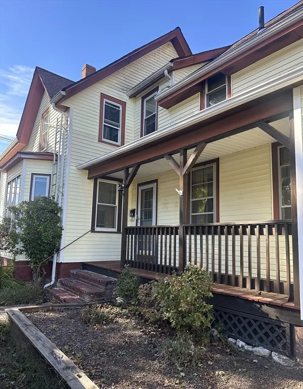 3 bed, 1 bath apartment for rent at 59 Arch Unit 59, Middleboro — photo 1 of 14