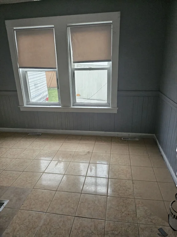 2 bed, 1 bath apartment for rent at 59 Banks St Unit 1, Brockton — photo 3 of 8