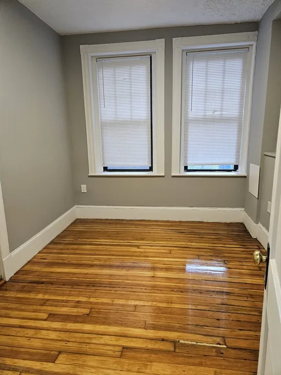 4 bed, 1 bath apartment for rent at 59 Brighton Ave Unit 1, Allston — photo 9 of 15