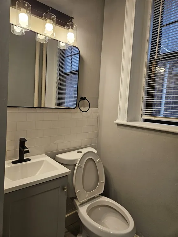 4 bed, 1 bath apartment for rent at 59 Brighton Ave Unit 1, Allston — photo 15 of 15