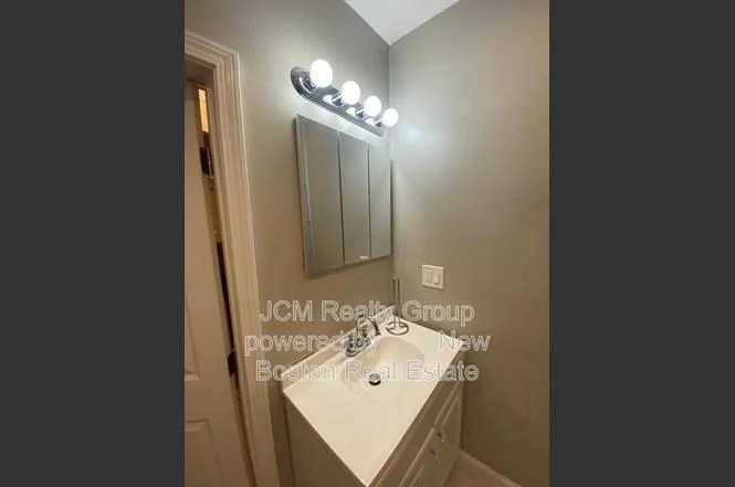 1 bed, 1 bath apartment for rent at 59 Bryant St Unit 1, Malden — photo 5 of 19