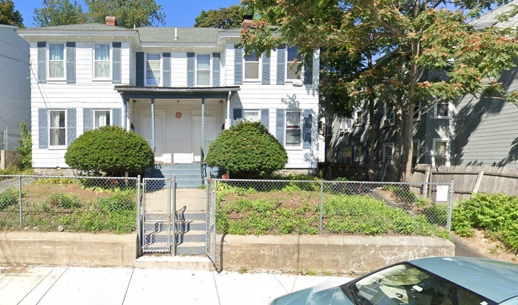 3 bed, 3 bath apartment for rent at 59 Butler St Unit 59, Lawrence — photo 1 of 15