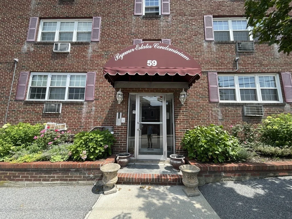 2 bed, 1 bath apartment for rent at 59 Bynner St Unit 4, Jamaica Plain