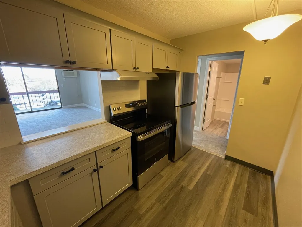 1 bed, 1 bath apartment for rent at 59 Cambridge Rd Unit 108, Woburn — photo 6 of 11
