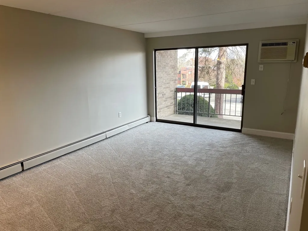 1 bed, 1 bath apartment for rent at 59 Cambridge Rd Unit 108, Woburn — photo 2 of 11