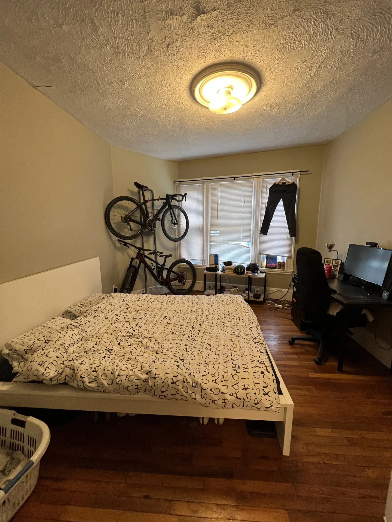 3 bed, 1 bath apartment for rent at 59 Cedar St Unit 2L, Spring Hill — photo 7 of 12