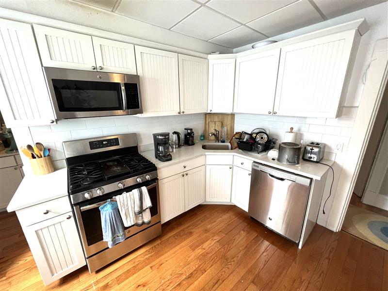 3 bed, 1 bath apartment for rent at 59 Cedar St Unit 3, Spring Hill