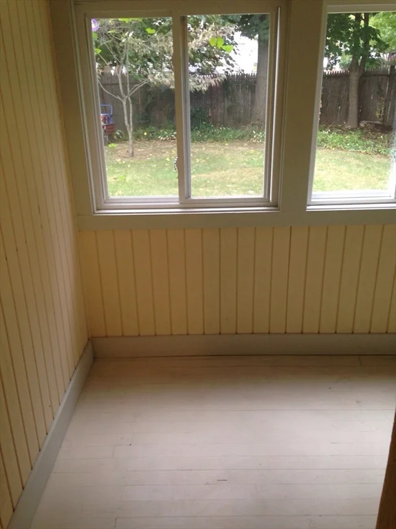 1 bed, 1 bath apartment for rent at 59 Chestnut St Unit 2, Waltham — photo 6 of 7