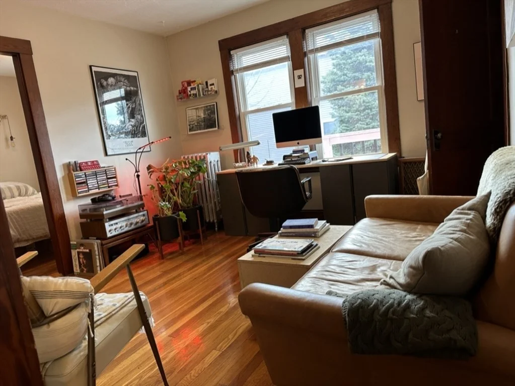 1 bed, 1 bath apartment for rent at 59 Chestnut St Unit 5, South Side — photo 5 of 5