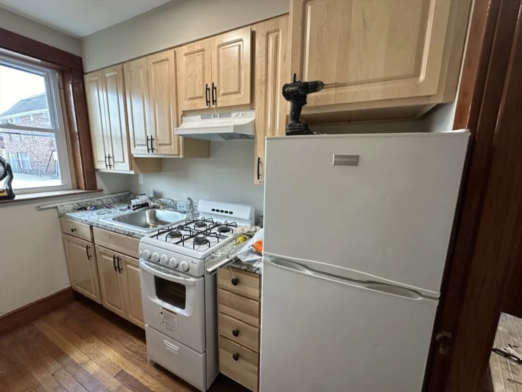 1 bed, 1 bath apartment for rent at 59 Chestnut St Unit 5, South Side — photo 3 of 5