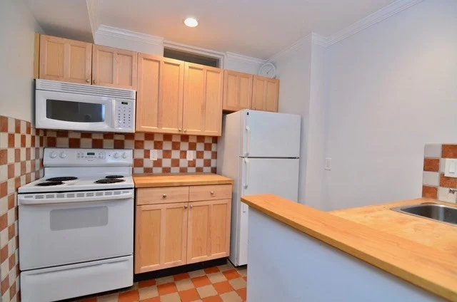 1 bed, 1 bath apartment for rent at 59 Clarendon St Unit 1, South End — photo 6 of 24