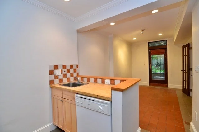 1 bed, 1 bath apartment for rent at 59 Clarendon St Unit 1, South End — photo 5 of 24