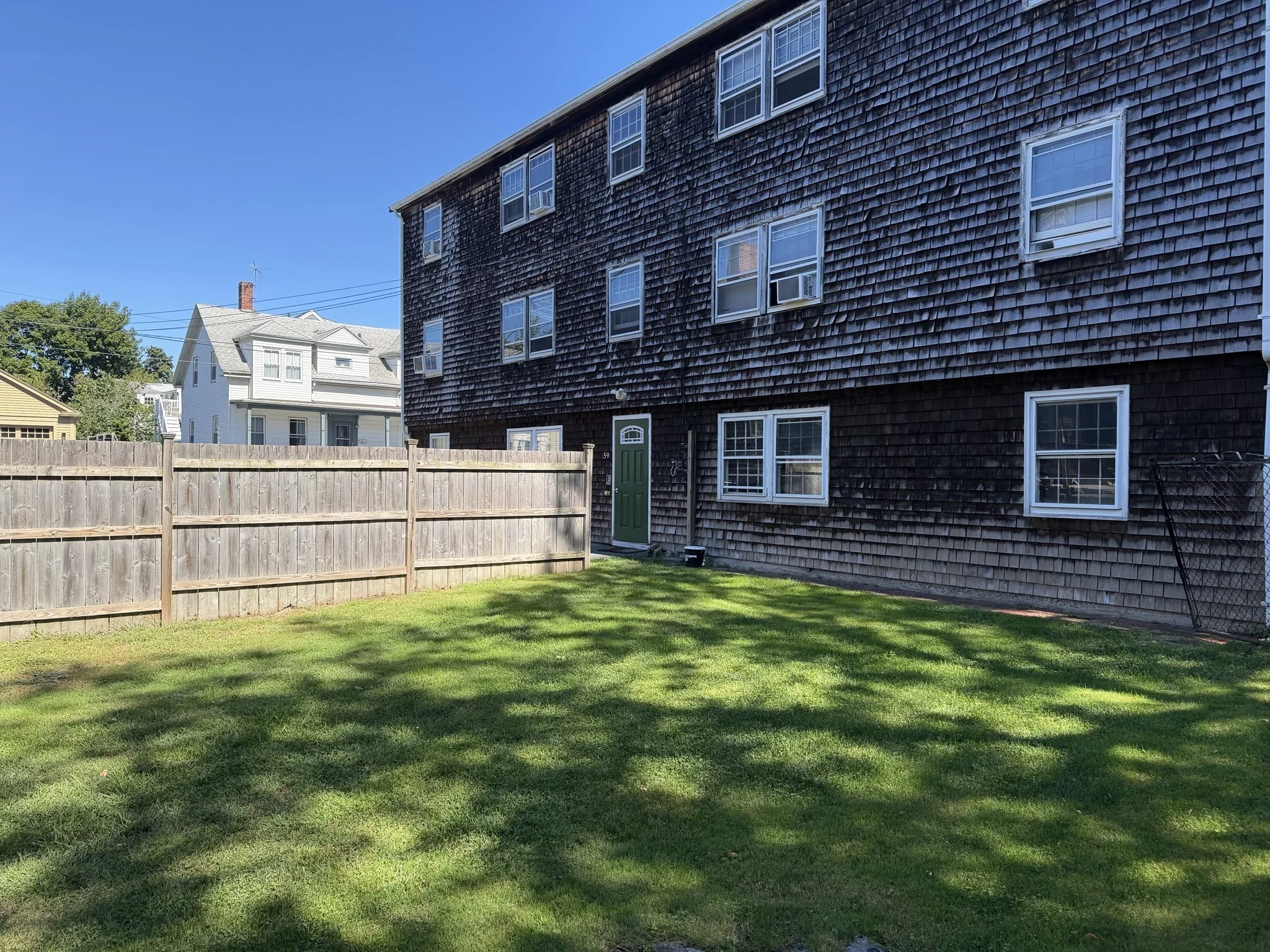 2 bed, 1 bath apartment for rent at 59 Commercial St Unit 4, Marblehead — photo 21 of 23