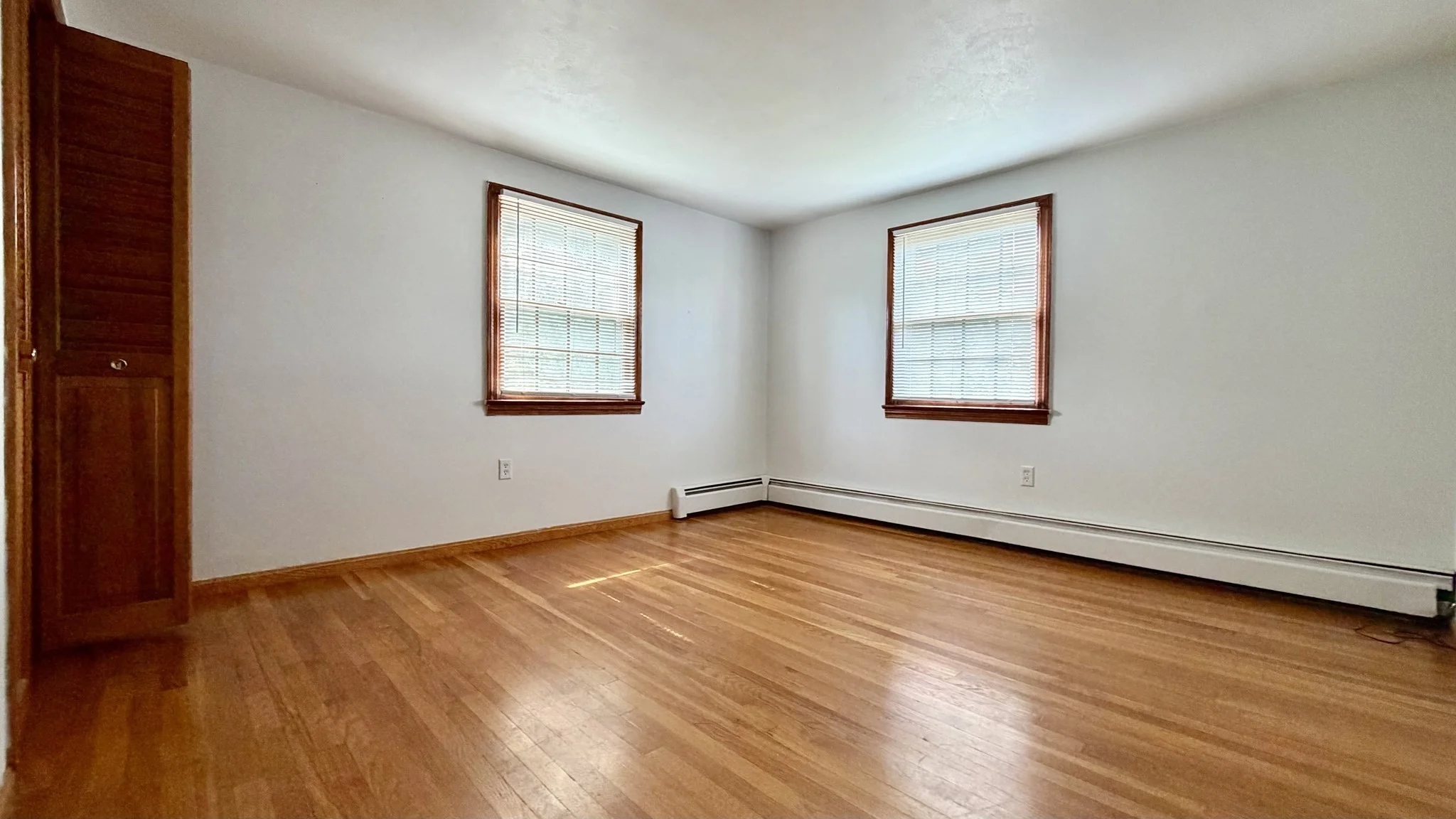 2 bed, 1 bath apartment for rent at 59 Commercial St Unit 4, Marblehead — photo 17 of 23