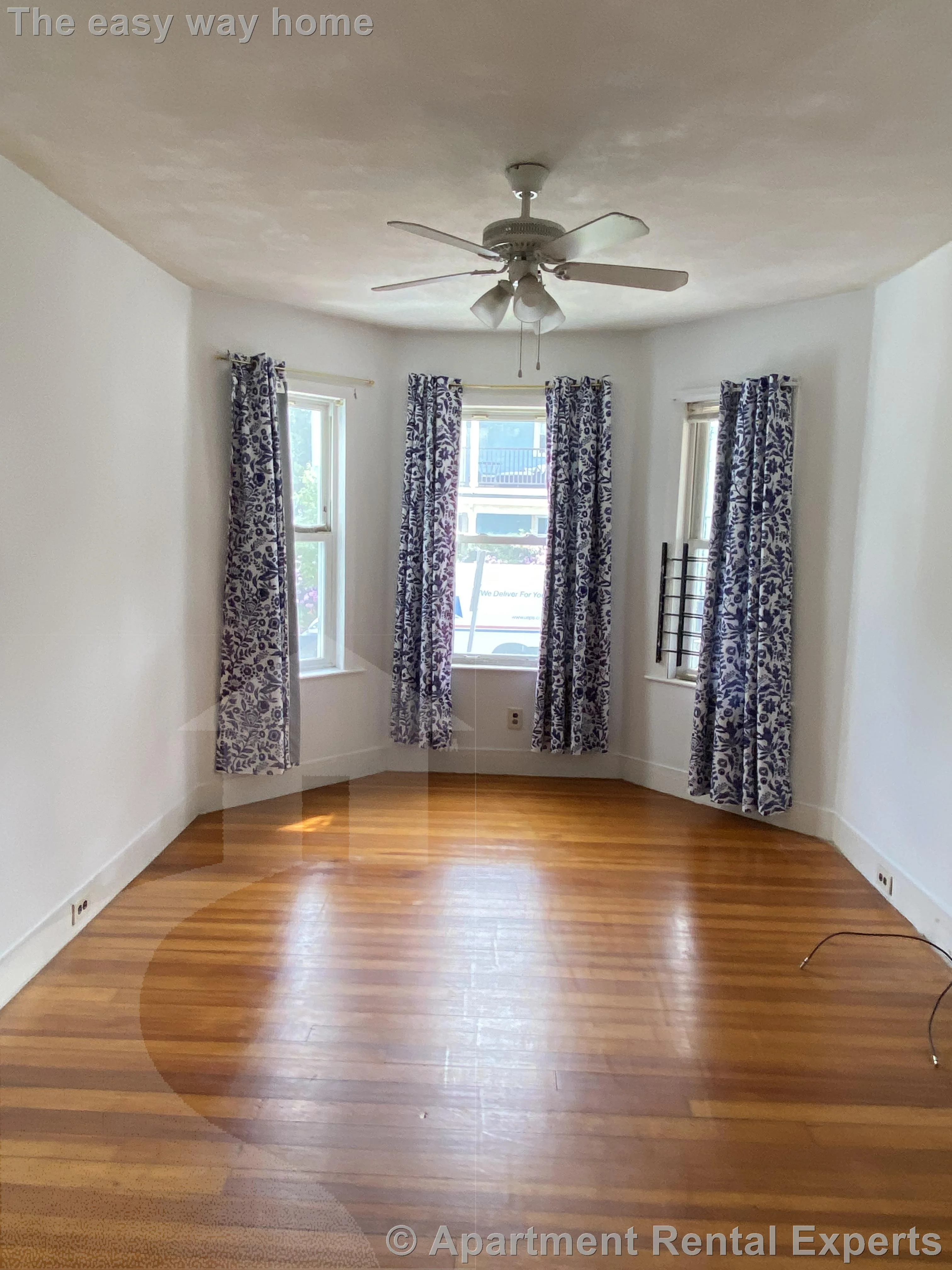 2 bed, 1 bath apartment for rent at 59 Conwell Ave Unit 1, Teele Square