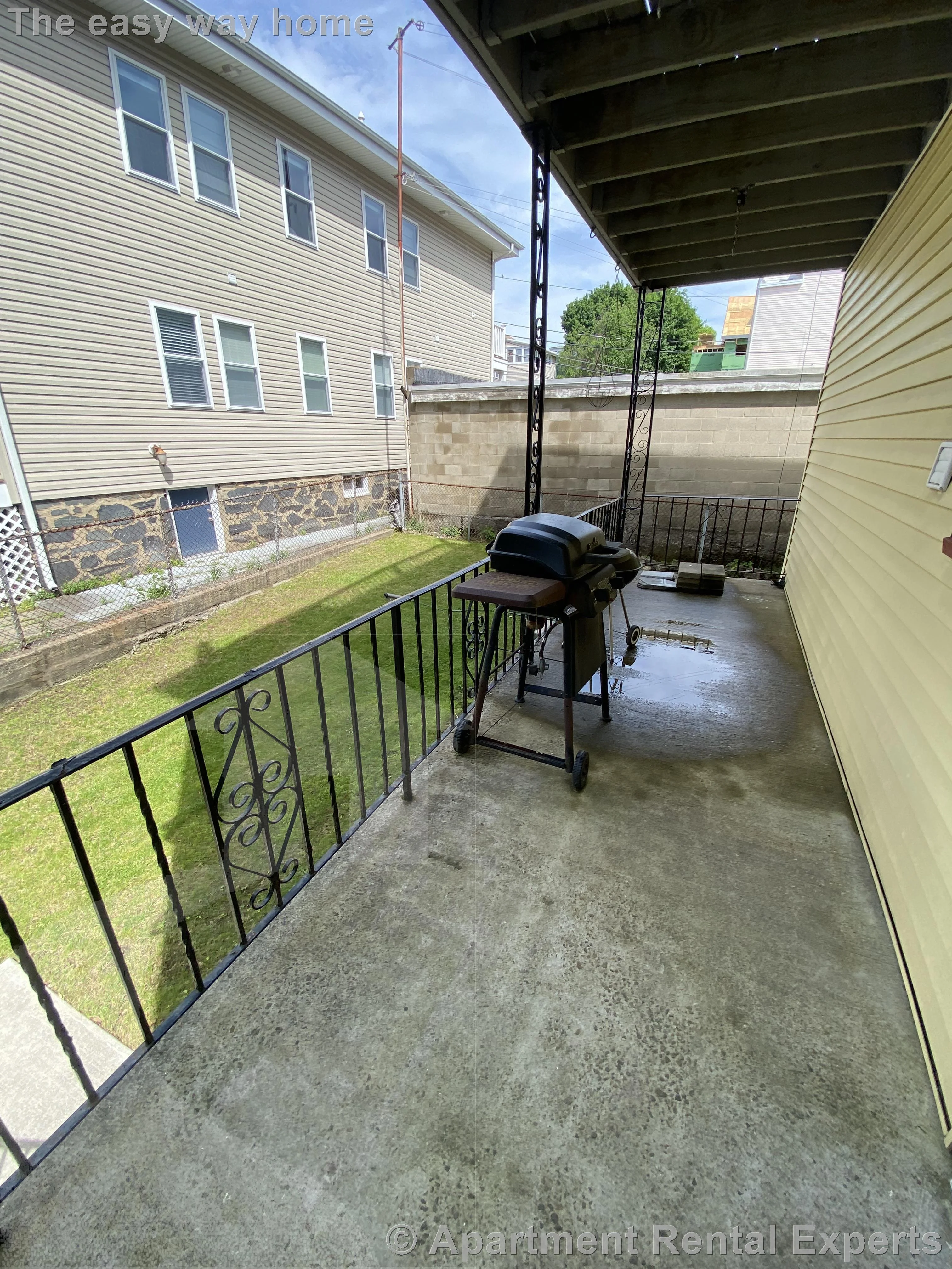 2 bed, 1 bath apartment for rent at 59 Conwell Ave Unit 1, Teele Square — photo 8 of 10