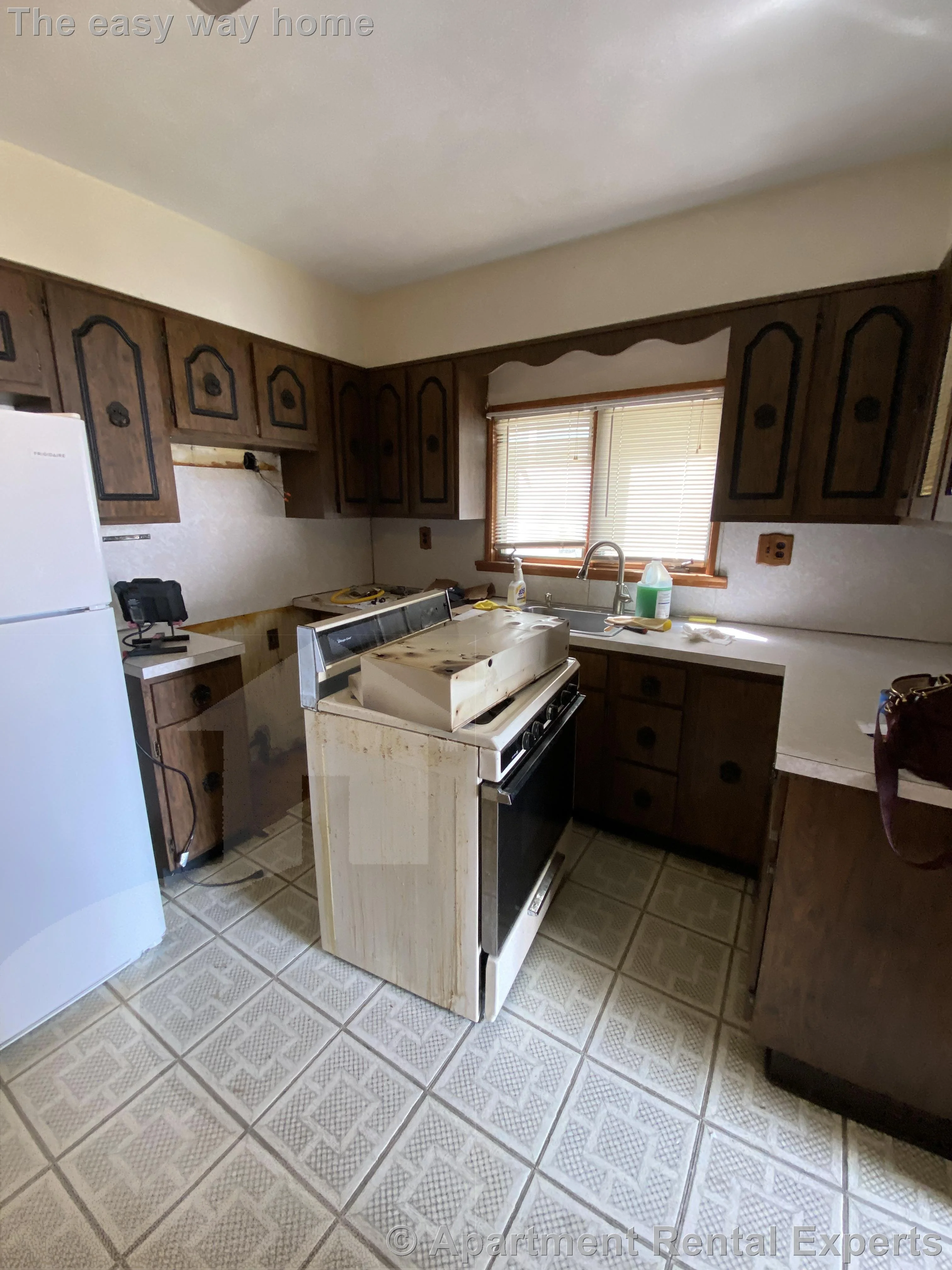 2 bed, 1 bath apartment for rent at 59 Conwell Ave Unit 1, Teele Square — photo 9 of 10