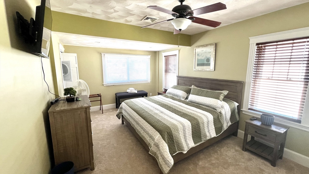 2 bed, 1 bath apartment for rent at 59 Cottage Park Rd Unit 2, Winthrop — photo 9 of 13