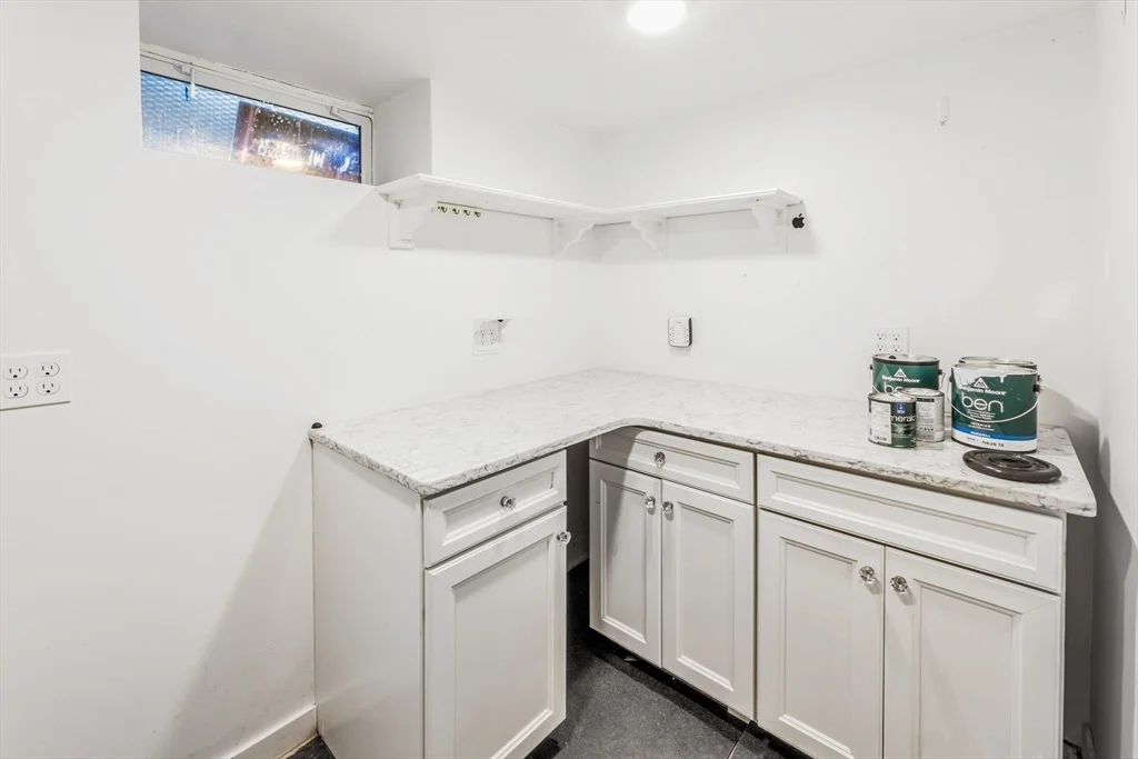 4 bed, 1 bath apartment for rent at 59 Crest St, West Roxbury — photo 23 of 23
