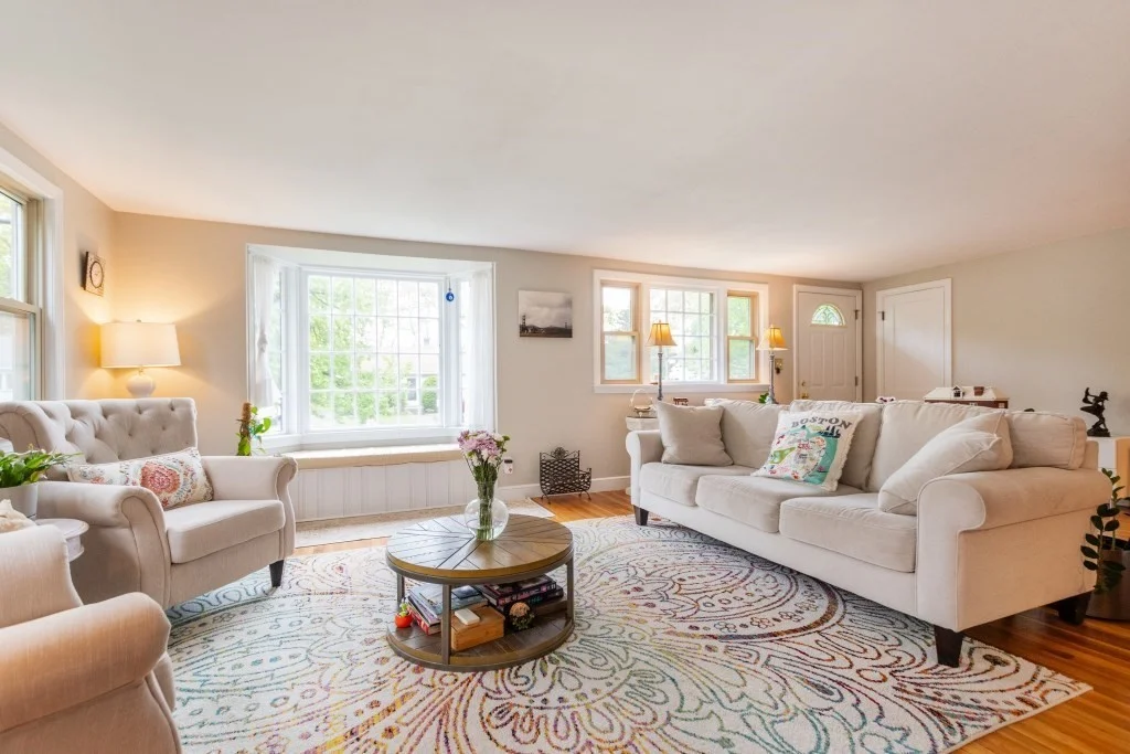 3 bed, 1 bath apartment for rent at 59 Crestview Rd, Waltham — photo 4 of 13