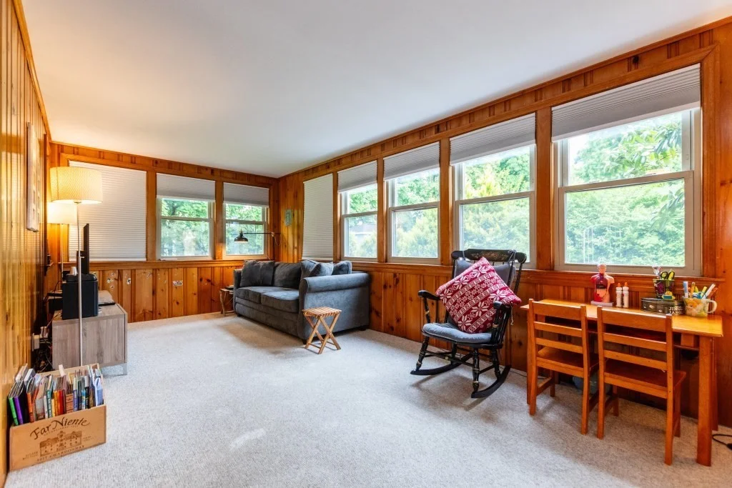 3 bed, 1 bath apartment for rent at 59 Crestview Rd, Waltham — photo 6 of 13