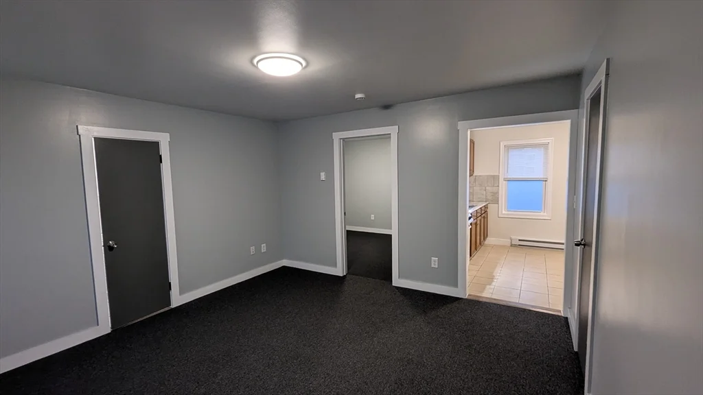 1 bed, 1 bath apartment for rent at 59 Davis Unit 2 North, Fall River — photo 2 of 15