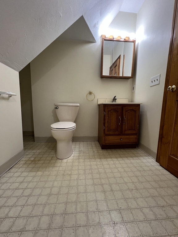 2 bed, 1 bath apartment for rent at 59 Dewey Rd Unit 3, Braintree — photo 11 of 21