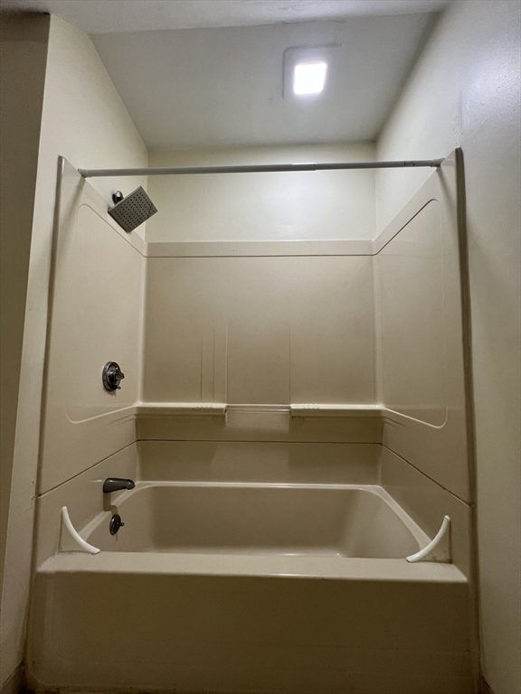2 bed, 1 bath apartment for rent at 59 Dewey Rd Unit 3, Braintree — photo 10 of 21