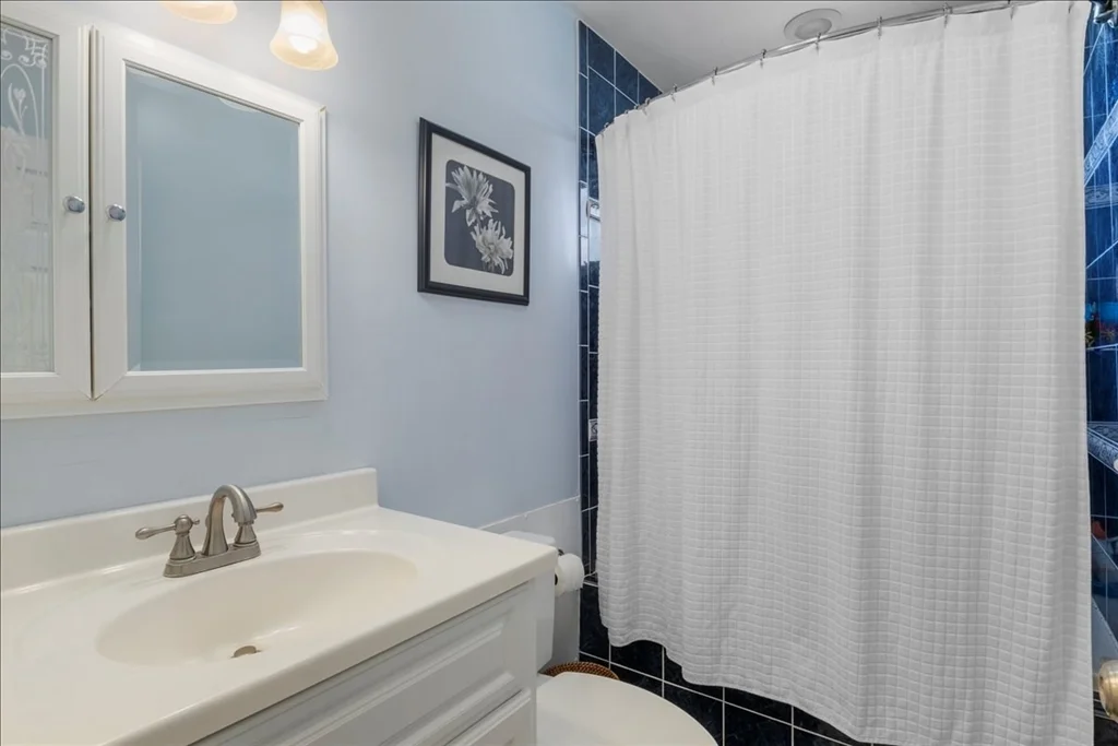 3 bed, 2 bath apartment for rent at 59 Dresser Ave, Ashcroft — photo 25 of 42