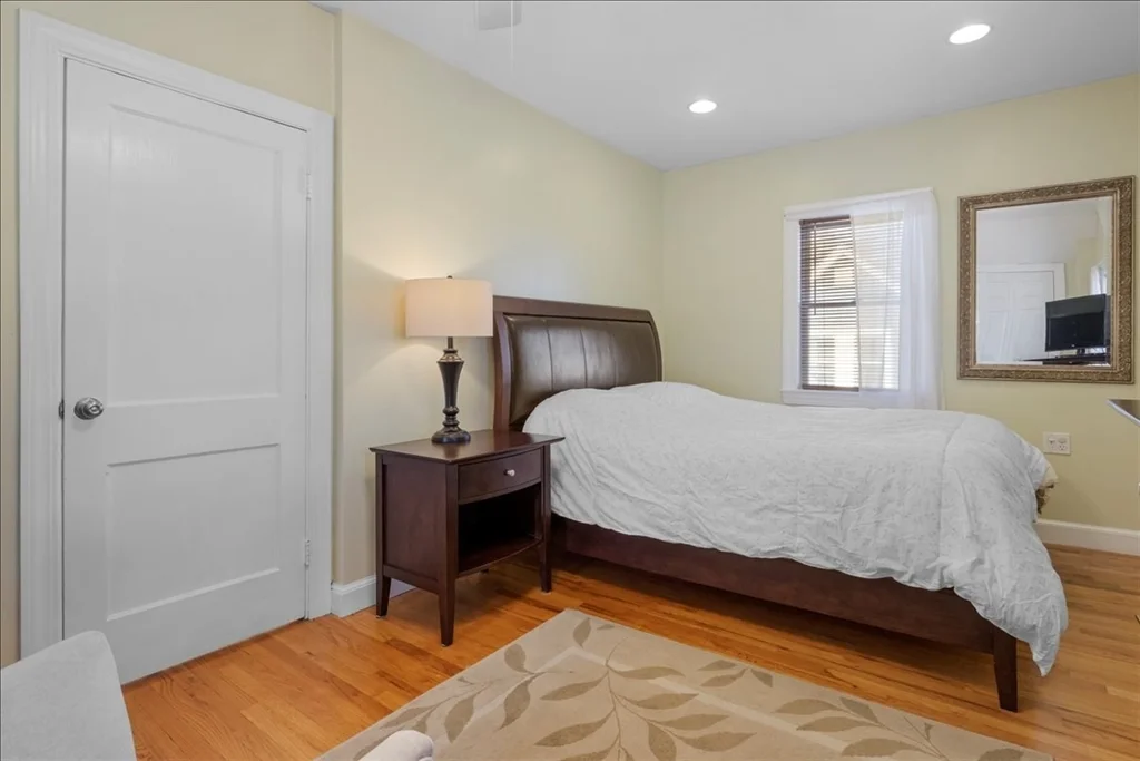 3 bed, 2 bath apartment for rent at 59 Dresser Ave, Ashcroft — photo 28 of 42