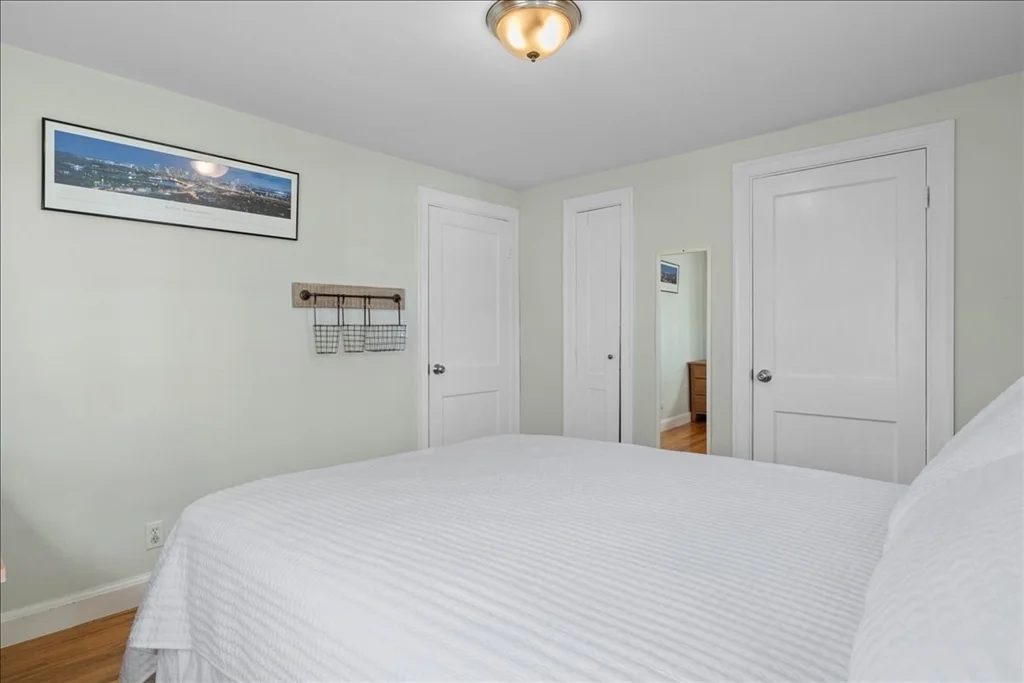 3 bed, 2 bath apartment for rent at 59 Dresser Ave, Ashcroft — photo 24 of 42