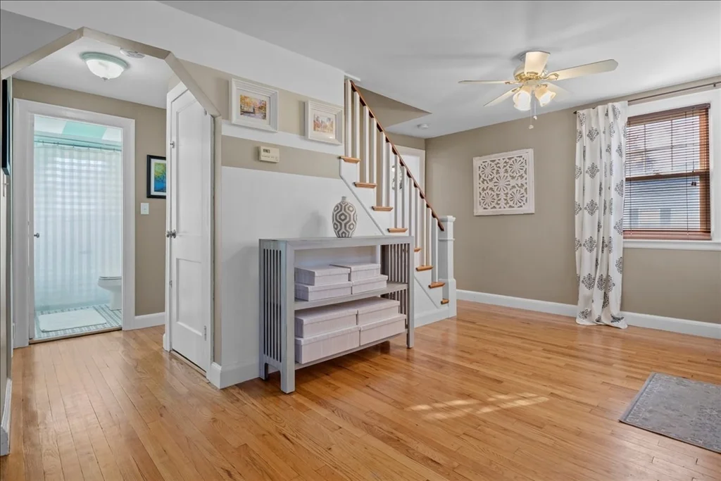 3 bed, 2 bath apartment for rent at 59 Dresser Ave, Ashcroft — photo 11 of 42