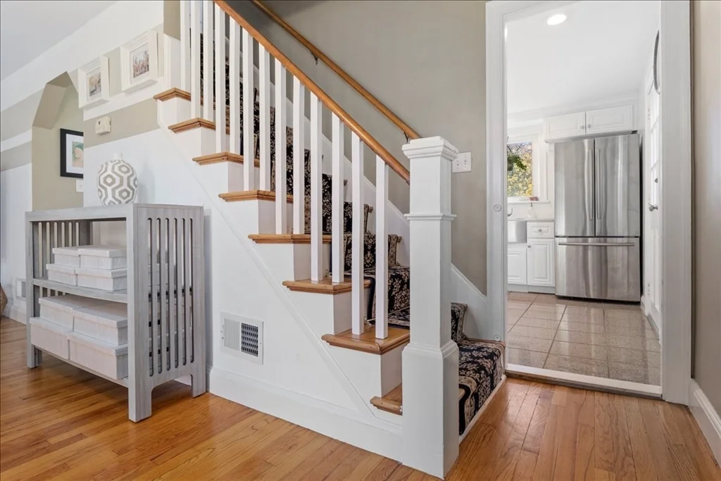 3 bed, 2 bath apartment for rent at 59 Dresser Ave, Ashcroft — photo 12 of 42
