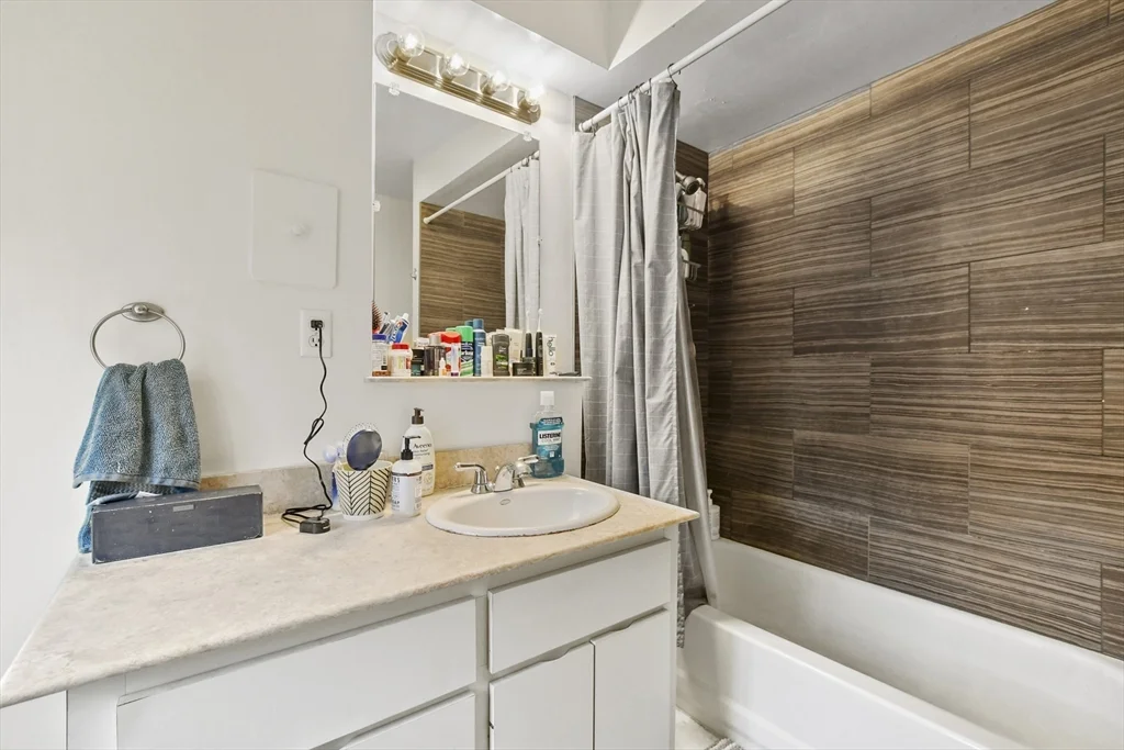 2 bed, 1 bath apartment for rent at 59 E Springfield Unit 2, South End — photo 10 of 22