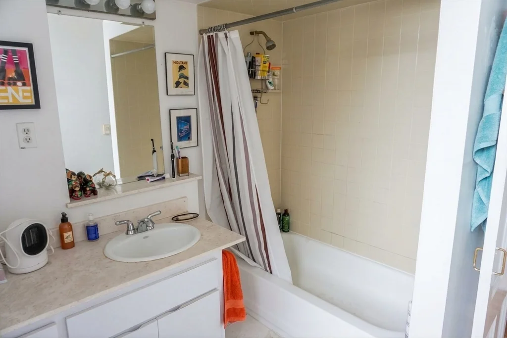 2 bed, 1 bath apartment for rent at 59 East Springfield St Unit 3, South End — photo 10 of 10
