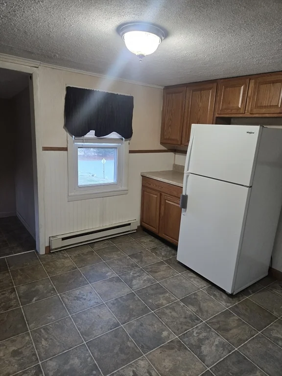 2 bed, 1 bath apartment for rent at 59 Edgehill Rd Unit 2, Taunton — photo 3 of 15