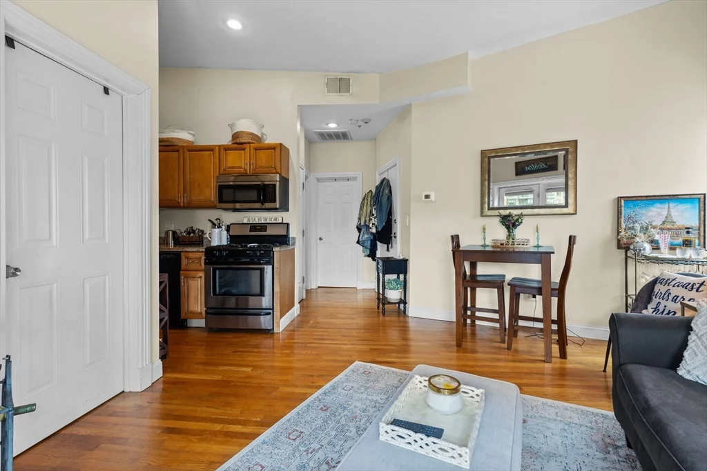 2 bed, 1 bath apartment for rent at 59 Endicott St Unit 5, North End — photo 5 of 11